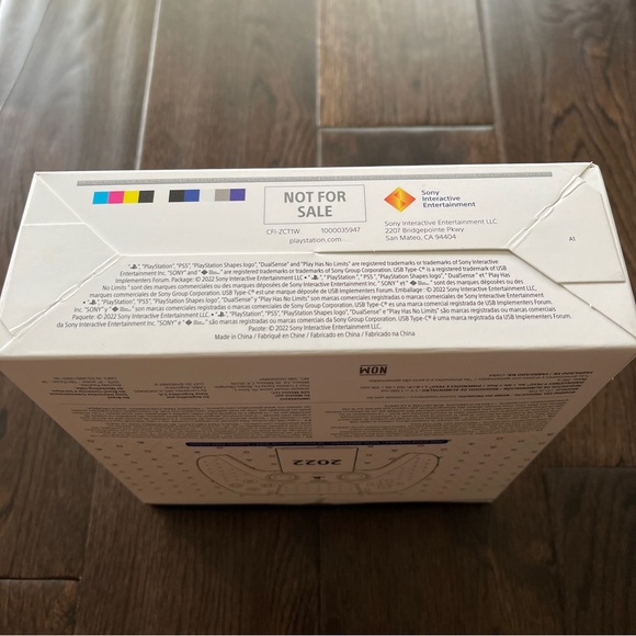 Sony PlayStation 5 DualSense Wireless Employee Controller DS - Picture 5 of 10